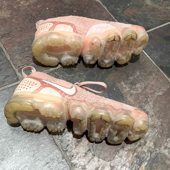 Women’s Nike US 7 dust pink - Picture 2 of 4